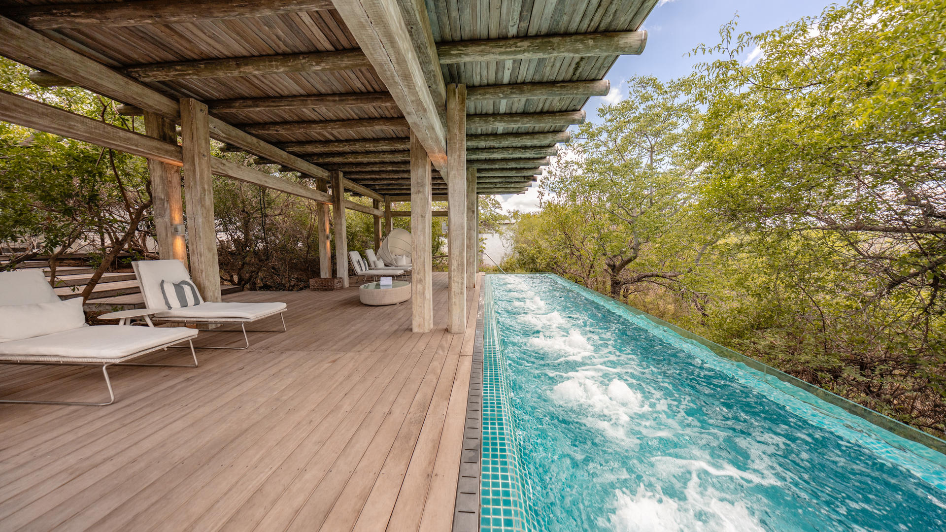 Private spa jet pool at a luxury safari lodge booked through BST Tours